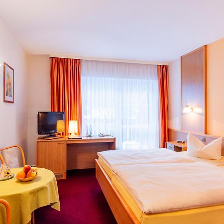 Hotel Gondelfahrt Курорт Йонсдорф Екстер'єр фото