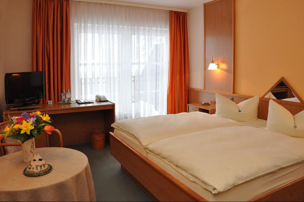 Hotel Gondelfahrt Курорт Йонсдорф Номер фото